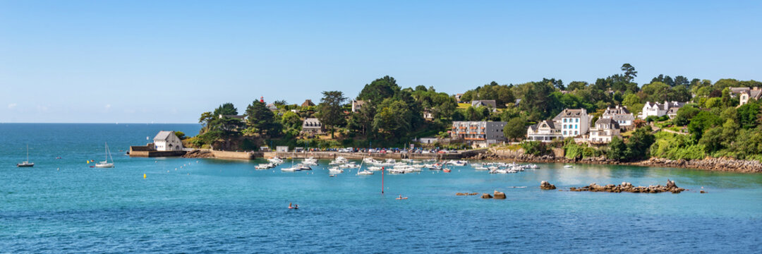 Panorama of the scenic port of Port Manech in Finist&egrave;re, Brittany, France
