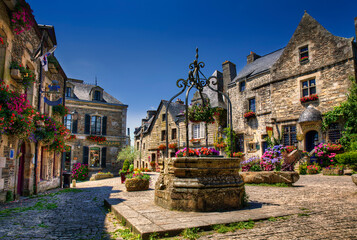 City Square of Rochefort en Terre, Brittany - obrazy, fototapety, plakaty