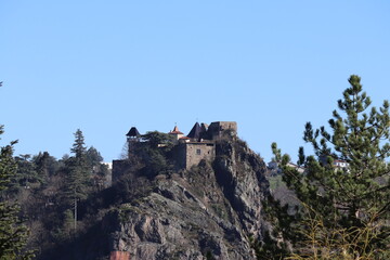 Le ch&acirc;teau de Cornillon, vu de l'ext&eacute;rieur, ville de Saint Paul en Cornillon, d&eacute;partement de la Loire, France