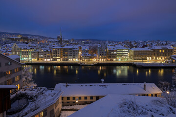 Naklejka premium Zürich by NIGHT