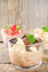 Set fruit overnight oatmeal
