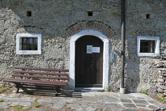 Das Haus des weltber&uuml;hmten Schriftstellers Thomas Bernhard in Ohlsdorf, &Ouml;sterreich - The house of the world famous writer Thomas Bernhard in Ohlsdorf, Austria