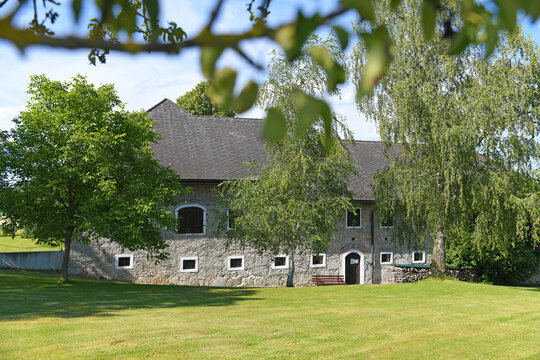 Das Haus des weltber&uuml;hmten Schriftstellers Thomas Bernhard in Ohlsdorf, &Ouml;sterreich - The house of the world famous writer Thomas Bernhard in Ohlsdorf, Austria