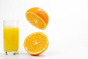 fresh orange juice and oranges healthy food