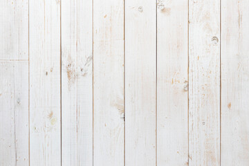 Obraz na płótnie Canvas Pine wood plank texture in vertical rows painted with white color for use as wood pattern, background, backdrop, table top, wall plank, floor plank, etc.