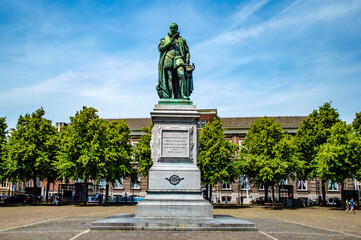The Hague, Netherlands - June 25, 2019: Statue of Prince William I of Orange, Father of the Fatherland, who led a 16th century rebellion against the Spanish - 415819619