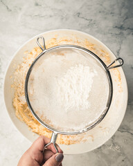 Incorporate by sifting the dry ingredients, cooking technique to bake cakes and cookies.