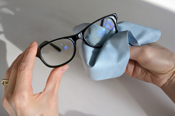 Microfiber Cloths Wipes To clean glasses - 415832089