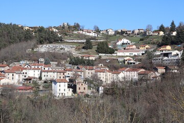 Obraz premium Vue d'ensemble du village, ville de Pont Salomon, département de la Haute Loire, France