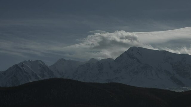 Epic mountains in the morning ProRes time lapse 