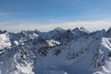 Tatry Polskie zimą, szczyty gór, widok z Koziego Wierchu © Monika