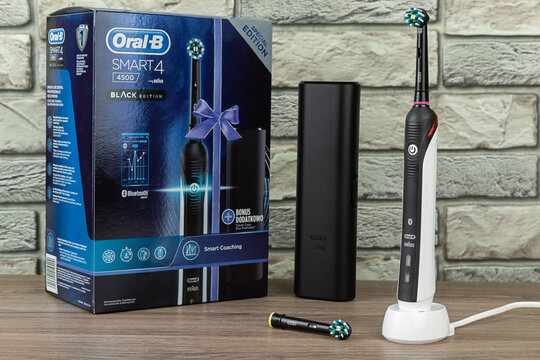 Braun Oral-B Smart 4 4500 Electric Toothbrush with Travel Case, Black  Edition: Latvia, Talsi, february 22, 2021 Stock Photo | Adobe Stock