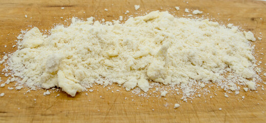 Flour and butter crumb
