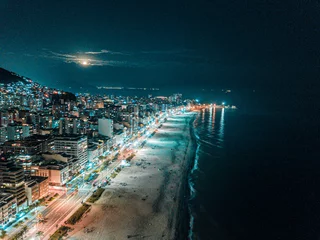 Papier Peint photo Copacabana, Rio de Janeiro, Brésil Ipanema by Night with moonlight - Rio de Janeiro