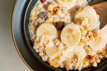 シリアル　グラノーラ　朝食