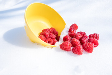 raspberries in a bowl 
Show 