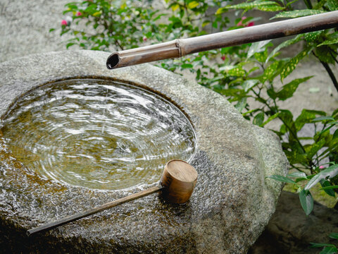 手水鉢