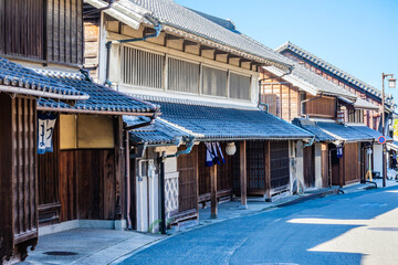 レトロな町家が並ぶ有松の古い町並み