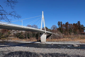 多摩川に架かる鮎美橋（東京都青梅市）