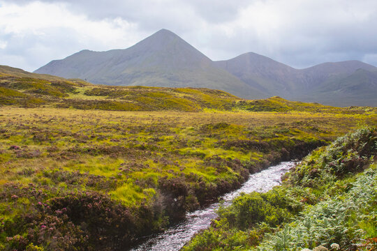 Driving from Isle of Skye to Inverness, one comes across these lovely moors on the outskirts of Kyle Lochalsh.