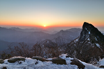 西日本最高峰の百名山「石鎚山」の冬景色