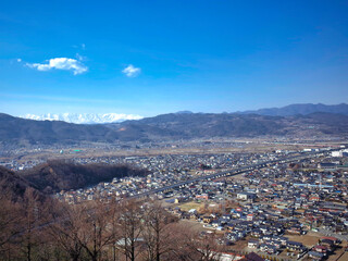 森将軍塚古墳から望む冬の善光寺平