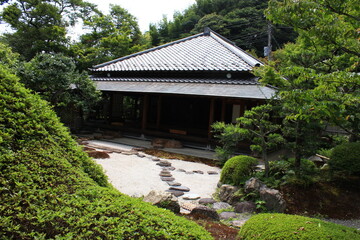 Fototapeta na wymiar 鎌倉の夏　　浄妙寺　喜泉庵と石庭