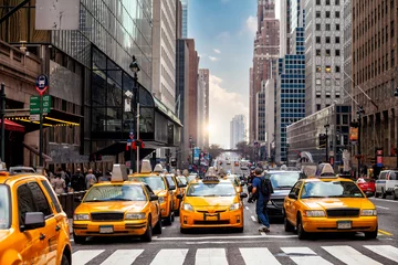 Crédence de cuisine en verre imprimé TAXI de new york Taxi jaune à Manhattan, New York City aux Etats-Unis