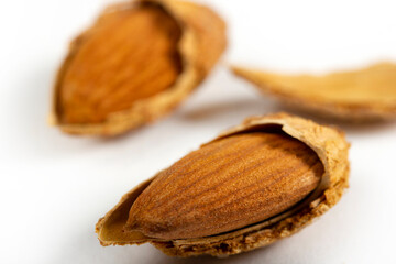 roasted, shelled and salted almonds