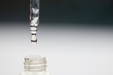 Pipette mit Flasche, Gesichtsserum / facial serum