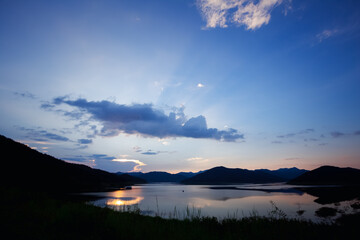 Fototapeta na wymiar sunset landscape at Mae Kuang Dam