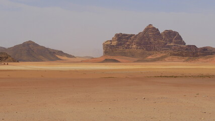 Fototapeta na wymiar Farben- und Formenprächtige Wüste Wadi Rum, Jordanien
