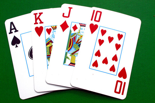 Starthand im Pot-Limit Omaha-Poker. As, K&ouml;nig, Bube, zehn