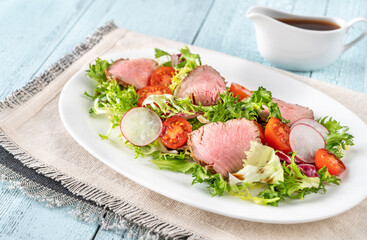 Roast beef salad