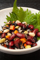 豆とひじきのサラダ