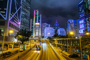 Fototapeta na wymiar 香港 中環（セントラル） 高層ビル群 夜景 曇天