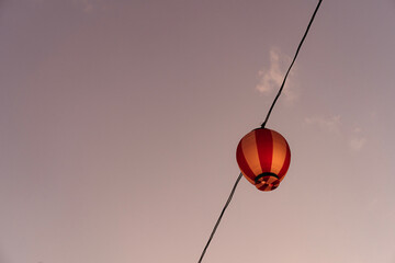 Obraz premium 提灯と夕暮れ