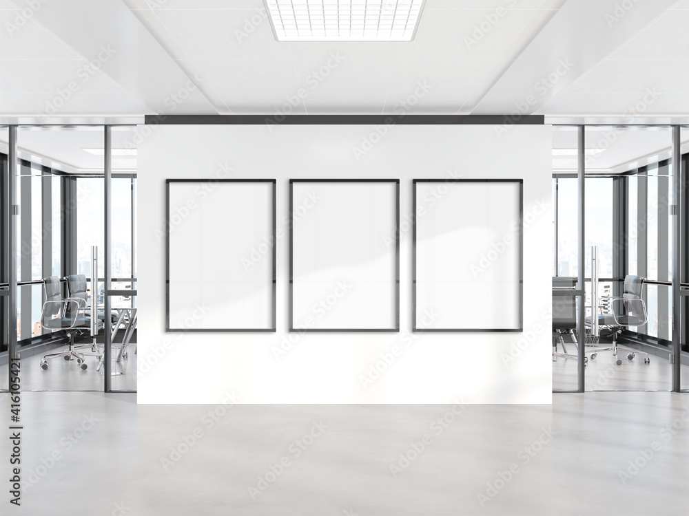 Aufkleber three vertical frames mockup hanging on wall. mock up of billboards in modern concrete office interi