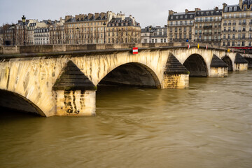 Paris Monument 1053