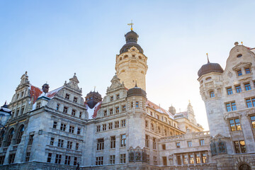 Neues Rathaus in Leipzig im Winter. 