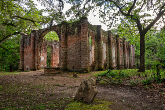 Historic old Sheldon Church ruins near Charleston, South Carolina 