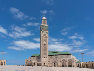 Fototapeta premium a morning wide angle shot of the hassan ii mosque in casablanca