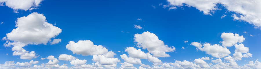 Obraz premium Panorama blue sky and clouds with daylight natural background.