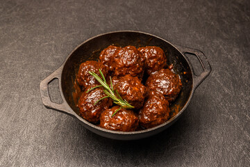 ミートボール　tomato sauce meatballs