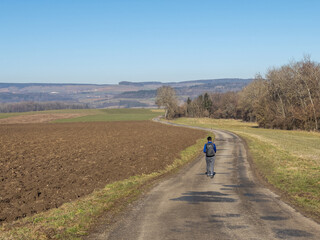 Wanderung bei Singen im Frühling