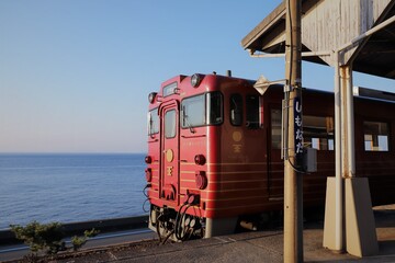 愛媛県　下灘駅　伊予灘ものがたり
