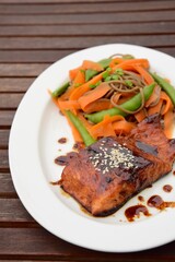 Salmon sesame teriyaki with soba noodle, carrot and green bean