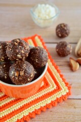 Brazil nut chocolate energy balls