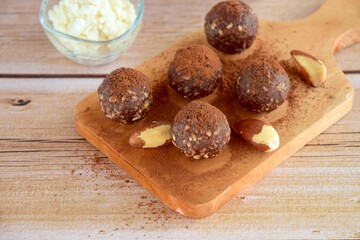 Brazil nut chocolate energy balls