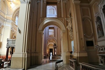 Napoli - Navata sinistra della Chiesa di San Giorgio Maggiore